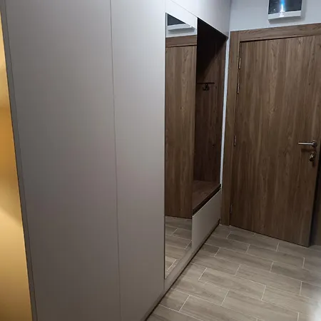 Suncana Planina 104 아파트